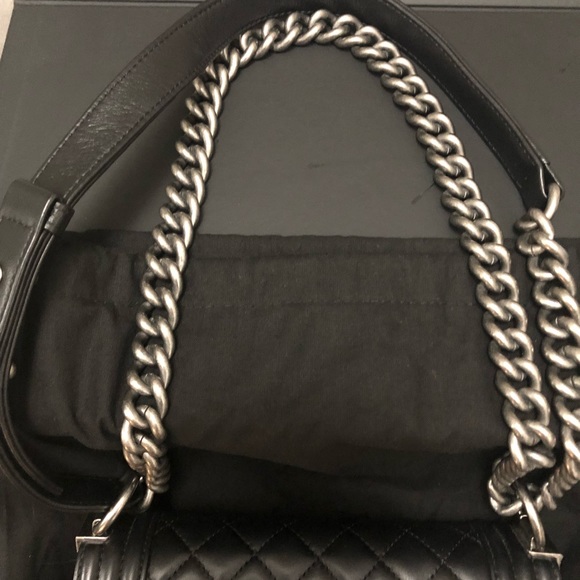 AUTHENTIC WITH TAGS Chanel Lambskin Boy Bag - Picture 3 of 6
